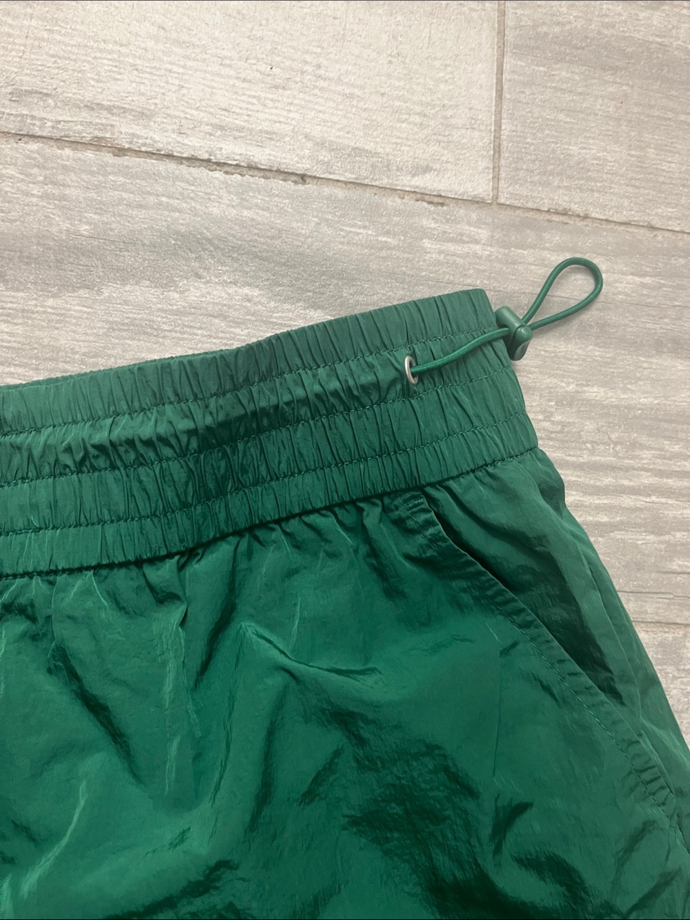 BDG Green Parachute Pants - Picture 4 of 7